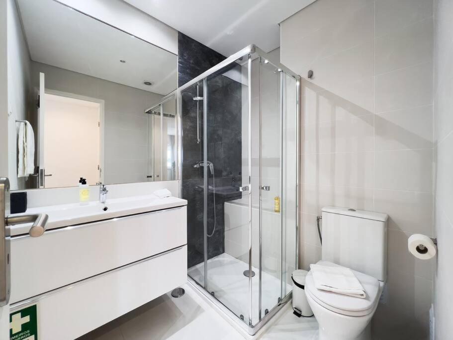 Апартаменты Olaias Lisbon 2 Bed Near Metro 2 Экстерьер фото