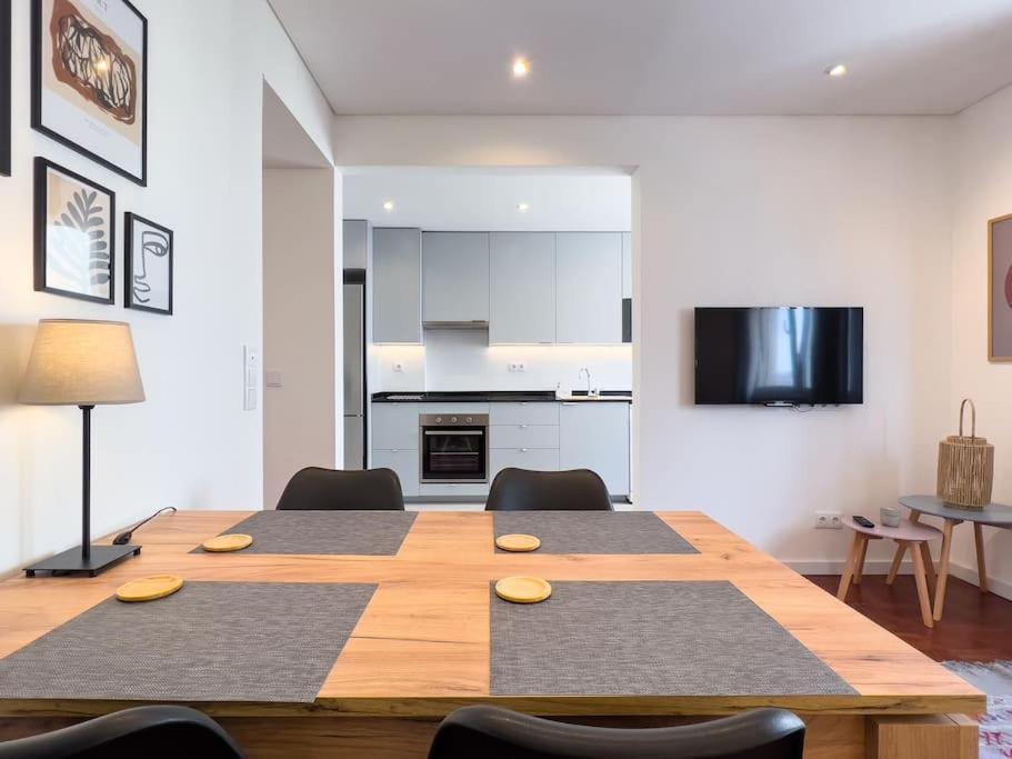 Апартаменты Olaias Lisbon 2 Bed Near Metro 2 Экстерьер фото